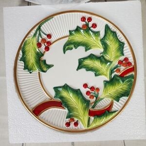 Fitz and Floyd Noel Classique Canape Plate Holly Berries  2004